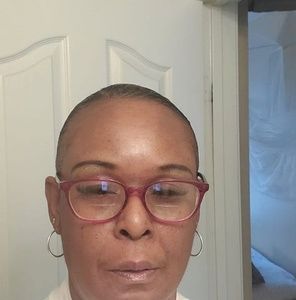 Meet your Posher, Jade